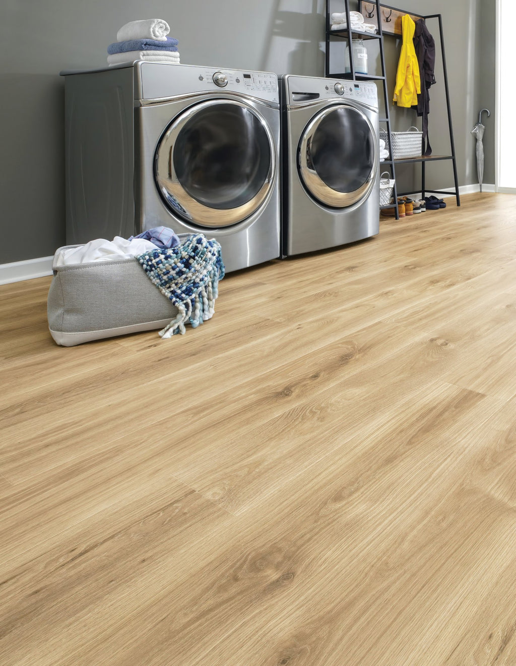 Mohawk Flooring Ivey Park - room scene