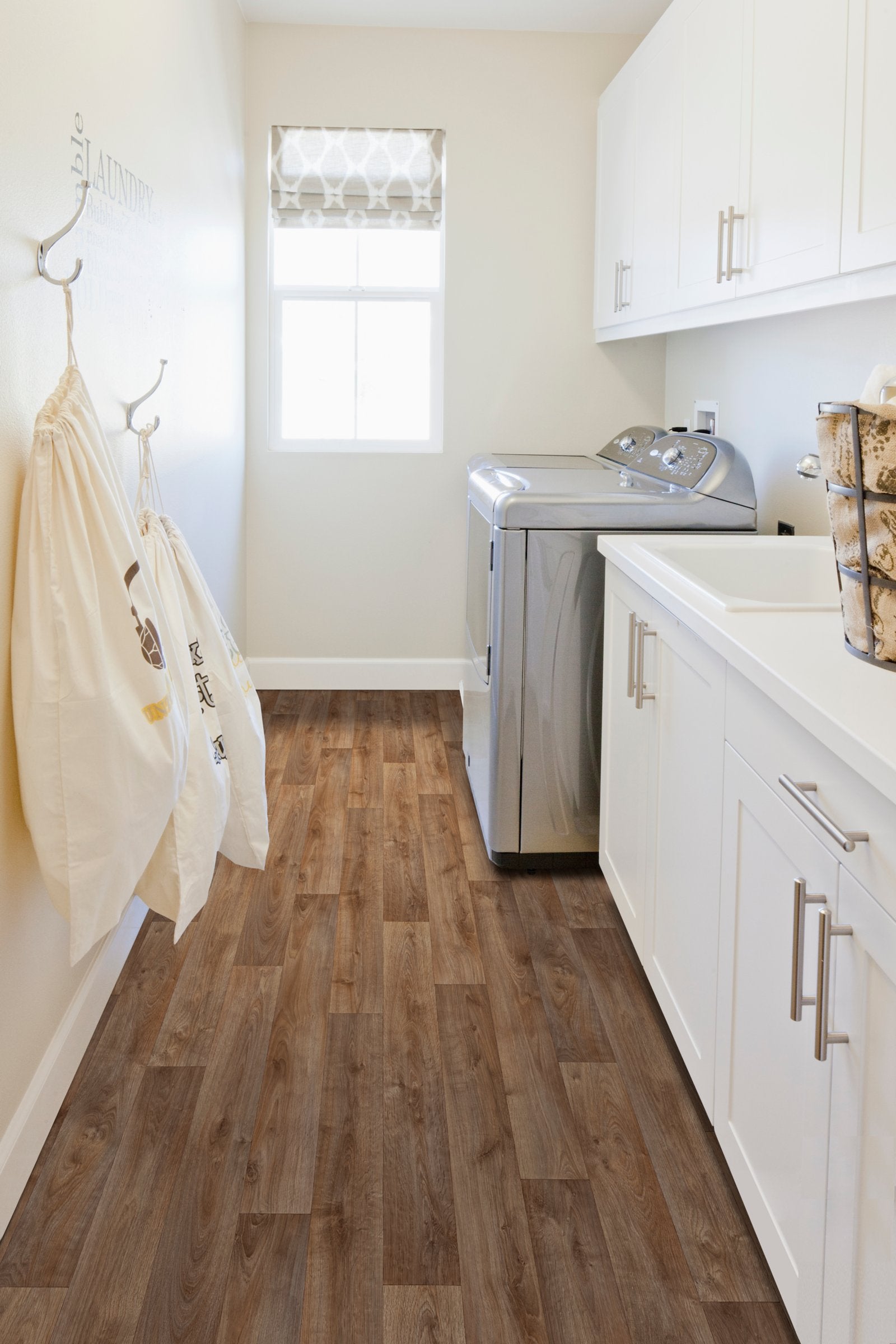Mohawk Flooring Hampton Heights - room scene